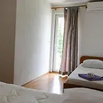 And Mara I Pavo Gæstehus Međugorje