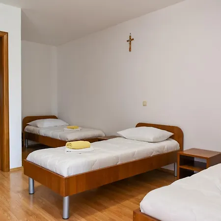 And Mara I Pavo Guest house 3*